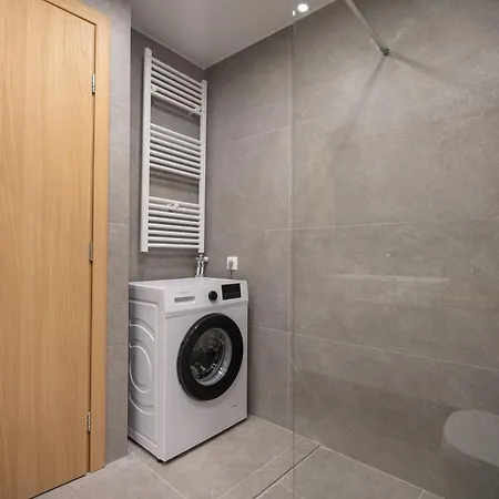 Attiki Sqr, Metro Station, 2 Bedrooms Flat By Mps *