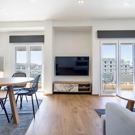Apartment Attiki Sqr, Metro Station, 2 Bedrooms Flat By Mps *